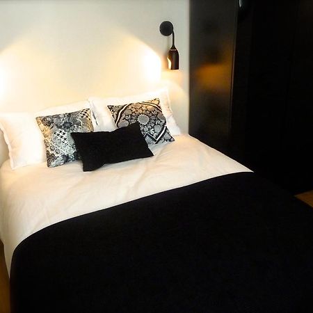 Duplex De Charme Au Coeur De Montmartre Apartman Párizs Szoba fotó