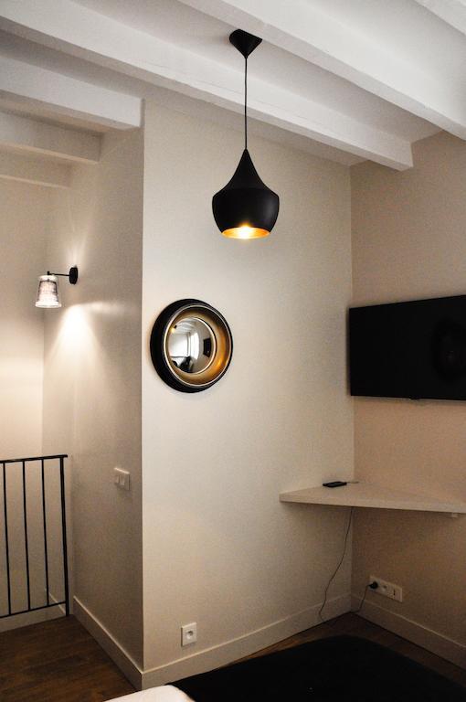 Duplex De Charme Au Coeur De Montmartre Apartman Párizs Szoba fotó